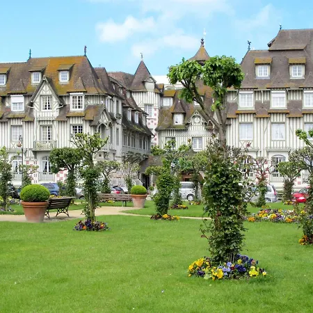 Domaine De Clairefontaine-3 By Interhome